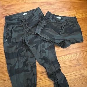 Artizia | TNA | Pair of Camo Pants and Shorts | XS X-Small
